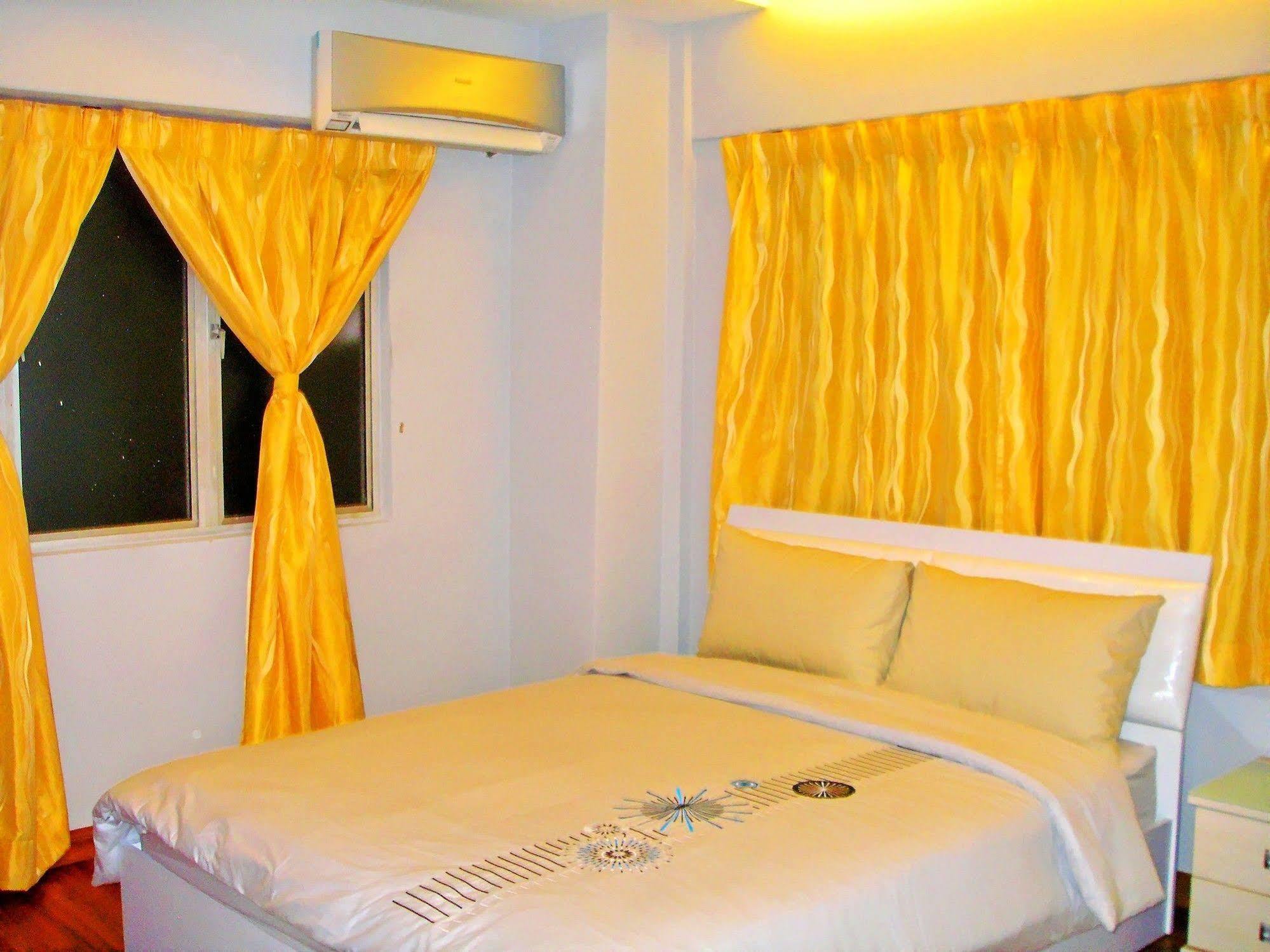 Malacca Hotel apartamento Exterior foto
